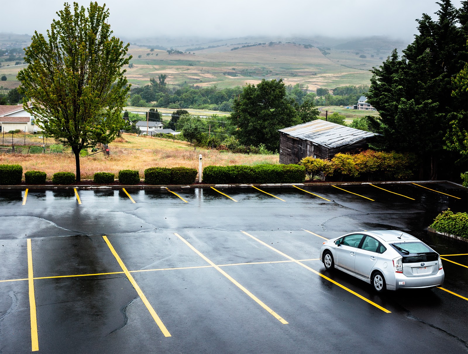 How to Effectively Clean Your Commercial Parking Lot